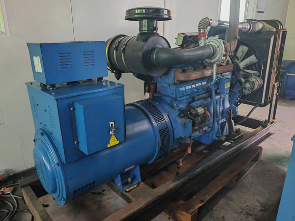 费县100kW柴油发电机组使用多级机油有哪些优缺点？